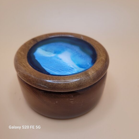 Woodstones Round Brazilian Wooden Agate Inlaid Top Trinket Jewelry Box - Picture 10 of 10